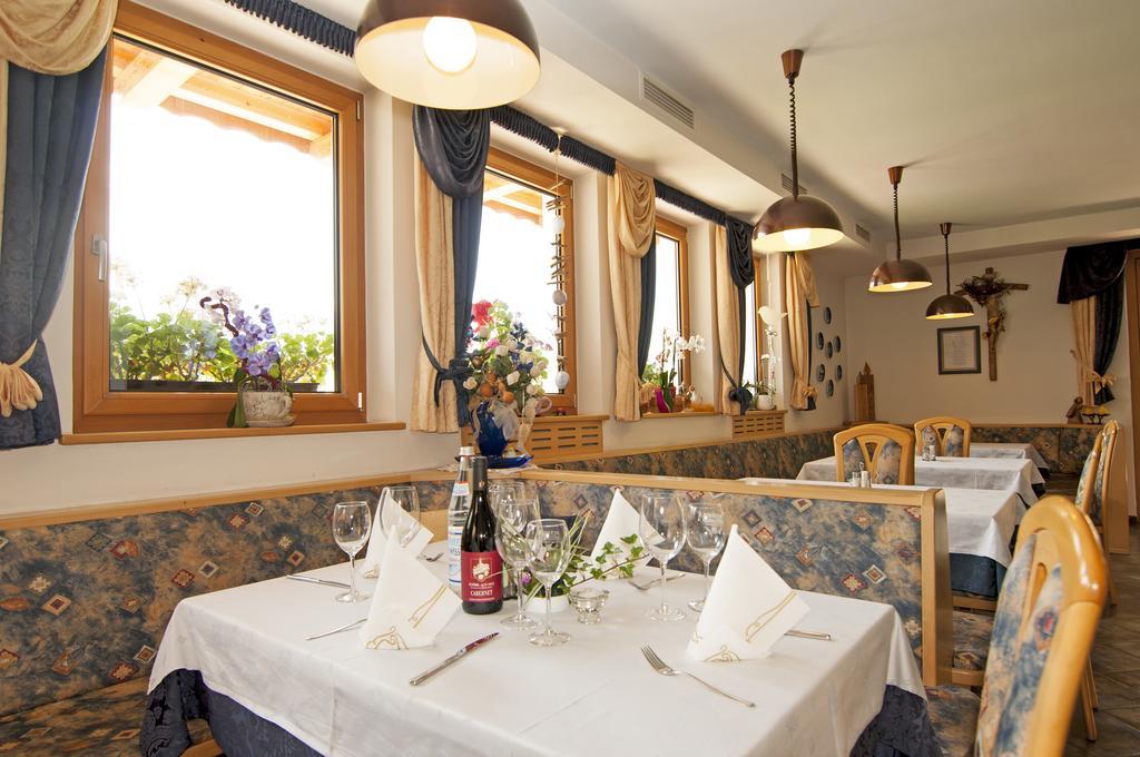 Gasthaus Jaufenblick San Martino In Passiria  Exterior foto